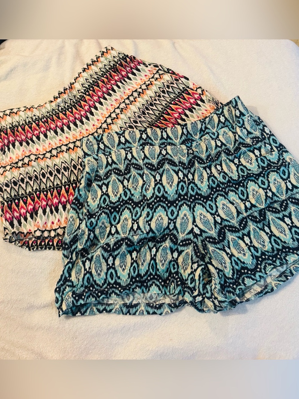 2-for-1 Patterned Women's Shorts